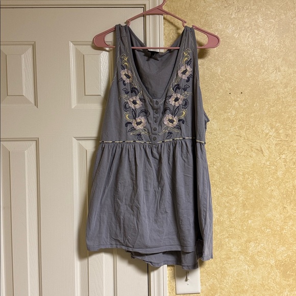 torrid Tops - Torrid Gray Floral Embroidered Tank Top